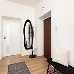 Katie\'S Apartment