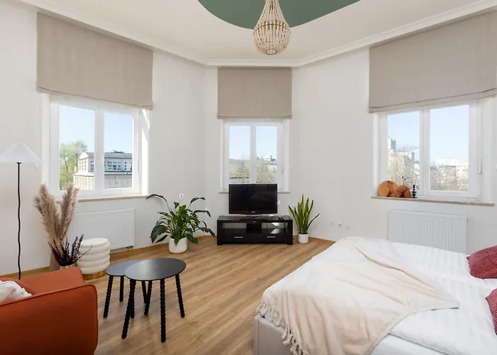 Katie\'S Apartment